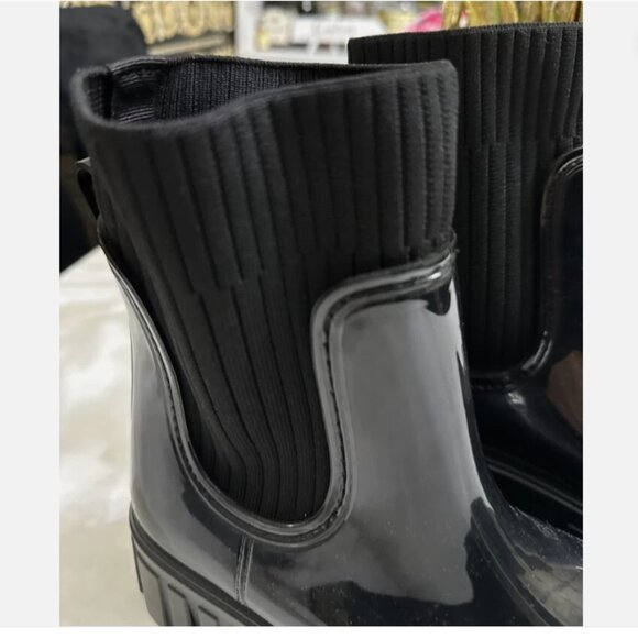 Rubber Chelsea Boots Waterproof Size: 8 - Picture 4 of 7